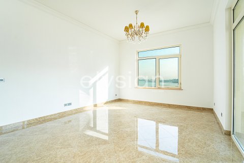 Apartment in Palm Jumeirah, Dubai, UAE 3 bedrooms, 199 sq.m. № 600242 - photo 3