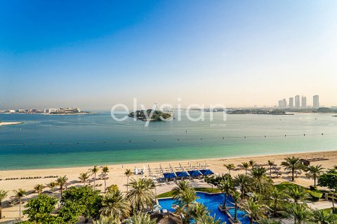 Apartment in Palm Jumeirah, Dubai, UAE 3 bedrooms, 199 sq.m. № 600242 - photo 1