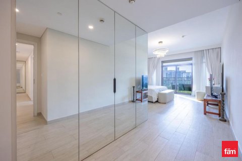 Apartemen di Umm Suqeim, Dubai, UEA 4 kamar tidur, 261.6 m2 nomor 652417 - foto 8