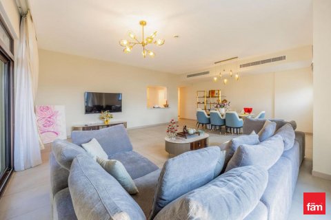 Apartemen di Umm Suqeim, Dubai, UEA 4 kamar tidur, 261.6 m2 nomor 652417 - foto 5