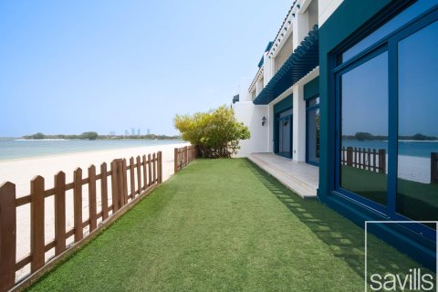 Vilă de închiriat în Palm Jumeirah, Dubai, EAU 5 dormitoare, 270.91 mp.  №753533 - poză 3