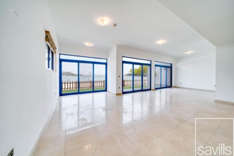 Vilă de închiriat în Palm Jumeirah, Dubai, EAU 5 dormitoare, 270.91 mp.  №753533 - poză 4