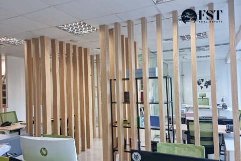 Escritório para arrendamento em Business Bay, Dubai, EAU 104.7 m2 № 554448 - foto 7