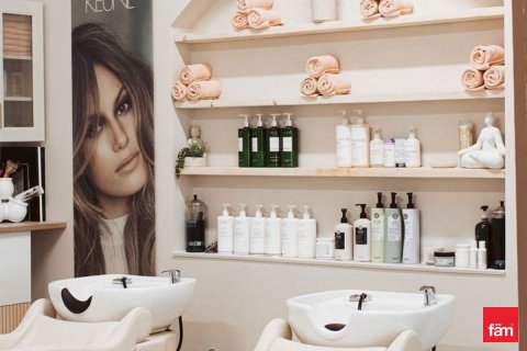 Trgovina u gradu Business Bay, Dubai, UAE 102.7 m2 Br. 655746 - Slika 6