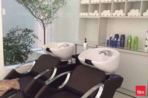 Trgovina u gradu Business Bay, Dubai, UAE 102.7 m2 Br. 655746 - Slika 9