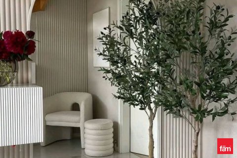 Trgovina u gradu Business Bay, Dubai, UAE 102.7 m2 Br. 655746 - Slika 16