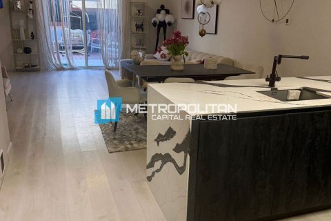 Radhus till försäljning i Al Reef, Abu Dhabi, UAE 4 sovrum, 204.4 kvm Nr. 693706 - fotografi 2