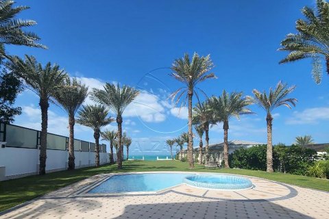 Müüa villa asukohaga Marina Village, Abu Dhabi, AÜE: 5 magamistoaga, 613 m² Nr 615583 - pilt 1