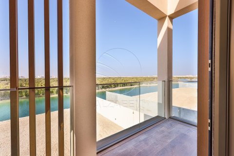 Villa in Abu Dhabi, UAE 5 bedrooms, 2122 sq.m. № 615581 - photo 14