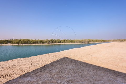 Villa in Abu Dhabi, UAE 5 bedrooms, 2122 sq.m. № 615581 - photo 16