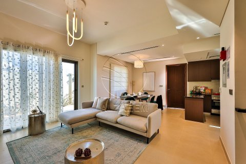 Khalifa City, Abu Dhabi, UAE의 판매용 타운하우스 침실 2개, 125제곱미터 번호 615586 - 사진 17