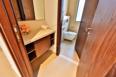 Khalifa City, Abu Dhabi, UAE의 판매용 타운하우스 침실 2개, 125제곱미터 번호 615586 - 사진 11