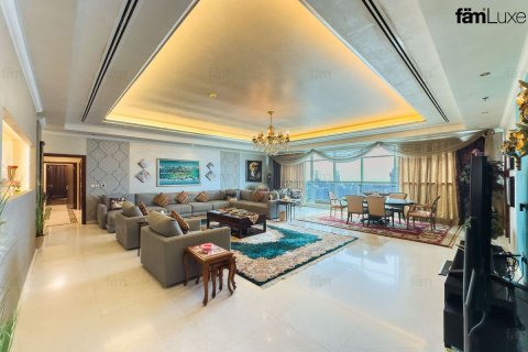 Apartmán v Dubai Marina, SAE 5 spální, 711.5 m2 č. 702277 - Fotografia 13