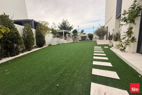 Kuća u nizu u Dubai, UAE 361.9 m2, 4 spavaćih soba Br. 702278
