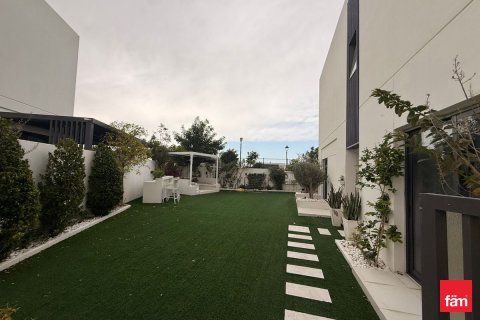 Kuća u nizu u Dubai, UAE 4 spavaćih soba, 361.9 m2 Br. 702278 - fotografija 2