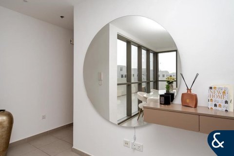 Apartment til salg i Town Square, Dubai, UAE 3 soveværelser, 139 kvm № 666578 - foto 5