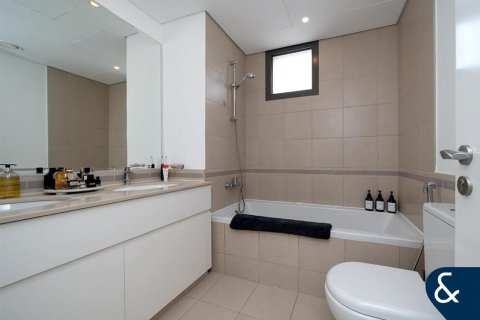 Apartment til salg i Town Square, Dubai, UAE 3 soveværelser, 139 kvm № 666578 - foto 12