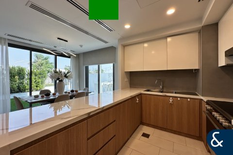 Řadový dům v Dubai Land, Dubai, SAE 4 ložnice, 216 m² Č.: 666580 - fotografie 5