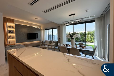 Řadový dům v Dubai Land, Dubai, SAE 4 ložnice, 216 m² Č.: 666580 - fotografie 15