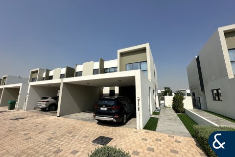 Maison de ville à vendre à Dubai Land, Dubai, EAU 4 chambres, 216 m2 № 666580 - photo 19