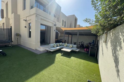 Casa urbana para venda em Reem, Dubai, EAU 3 quartos, 212.38 m2 № 733965 - foto 2