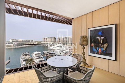 Apartmen di Jumeirah, Dubai, UAE 3 bilik tidur, 251 meter persegi № 603350 - foto 25