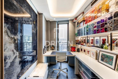 Apartmen di Jumeirah, Dubai, UAE 3 bilik tidur, 251 meter persegi № 603350 - foto 11