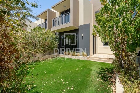 Купити віллу в Дубай Хилс Эстейт, Дубай, ОАЕ 3 спальні, 196м2, № 654594 - фото 2