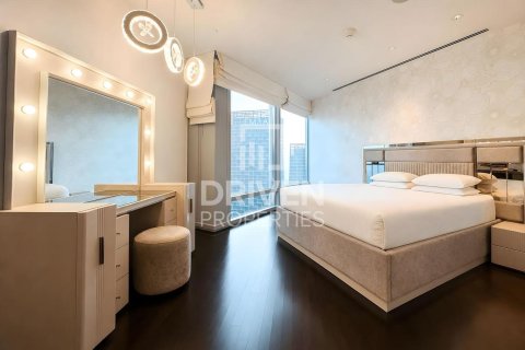 Apartment til salg i Downtown Dubai (Downtown Burj Dubai), Dubai, UAE 1 soveværelse, 128.02 kvm № 764944 - foto 9