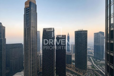 Apartment til salg i Downtown Dubai (Downtown Burj Dubai), Dubai, UAE 1 soveværelse, 128.02 kvm № 764944 - foto 11
