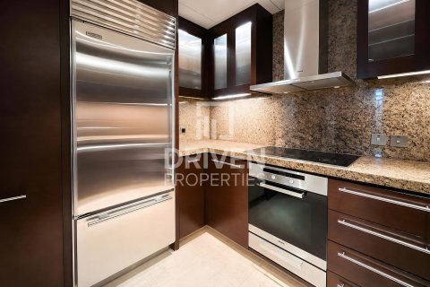 Apartment til salg i Downtown Dubai (Downtown Burj Dubai), Dubai, UAE 1 soveværelse, 128.02 kvm № 764944 - foto 7