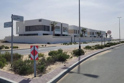 Terreno en venta en Jebel Ali, Dubai, EAU 908 m2 № 720599 - foto 10