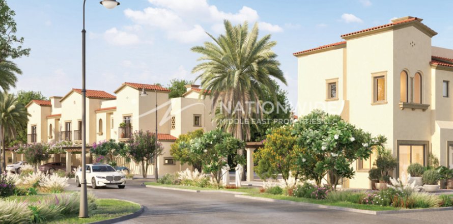 Townhouse in Abu Dhabi, UAE 2 bedrooms, 192 sq.m. № 596652