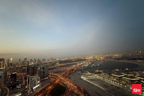Dzīvoklis Business Bay, Dubaijā, AAE 3 istabas, 162 m2 Nr. 660463 - attēls 16