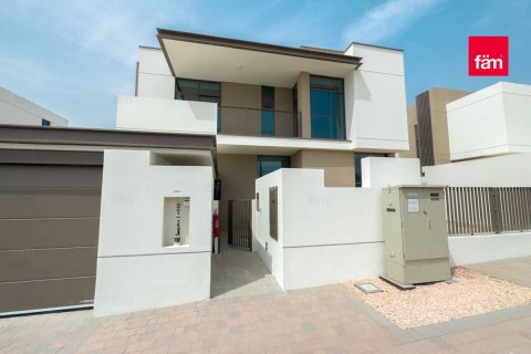 Willa do wynajęcia w Al Furjan, Dubai, ZEA 5 sypialnie, 570 mkw., nr 760784 - zdjęcie 2