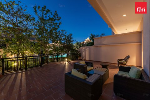 Apartemen di Palm Jumeirah, Dubai, UEA 1 kamar tidur, 145 m2 nomor 682079 - foto 3