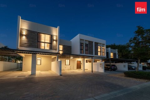 Βίλα σε Dubai, ΗΑΕ 4 υπνοδωμάτια, 174.8 τ.μ. Αρ. 682077