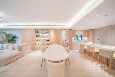 Villa in Meadows, Dubai, UAE 5 bedrooms, 455 sq.m. № 670182 - photo 4