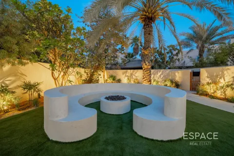 Vila u gradu Arabian Ranches, Dubai, UAE 6 spavaće sobe, 520 m2 Br. 670188 - Slika 17