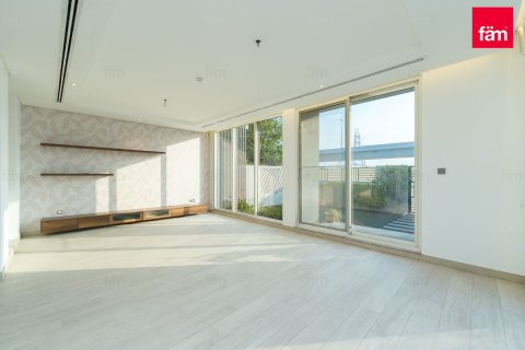 Villa in Jumeirah Park, Dubai, UAE 4 bedrooms, 341.3 sq.m. № 647700 - photo 6