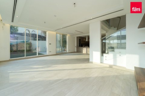 Villa in Jumeirah Park, Dubai, UAE 4 bedrooms, 341.3 sq.m. № 647700 - photo 5