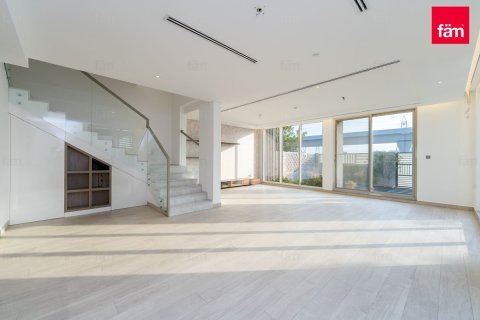 Villa in Jumeirah Park, Dubai, UAE 4 bedrooms, 341.3 sq.m. № 647700 - photo 3