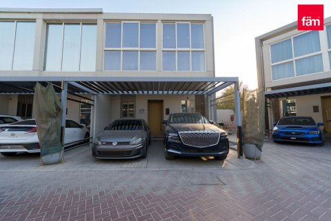 Villa in Jumeirah Park, Dubai, UAE 4 bedrooms, 341.3 sq.m. № 647700 - photo 22