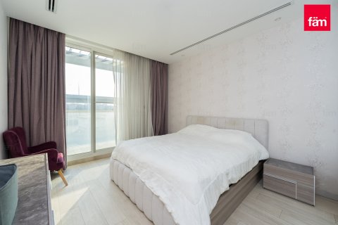 וילה להשכרה ב Jumeirah Park, Dubai, איחוד האמירויות  4 חדרי שינה, 341.3 מ"ר, מספר 647700 - תמונה 16