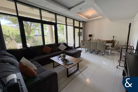 Rijtjeshuis te koop in DAMAC Hills (Akoya by DAMAC), Dubai, VAE 3 slaapkamers, 204 vr.m., nr 667349 - foto 1