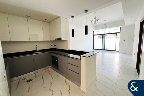 Kaupunkipientalo Mohammed Bin Rashid City, Dubai, Arabiemiraatit 4 makuuhuonetta, 257 m2 № 667344 - kuva 12