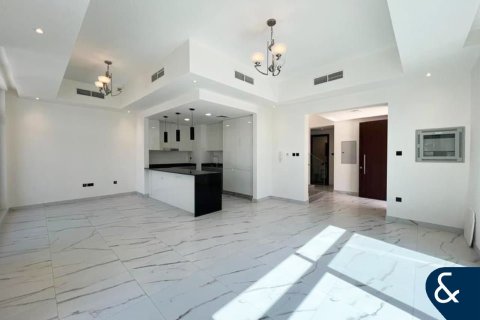 Kaupunkipientalo Mohammed Bin Rashid City, Dubai, Arabiemiraatit 4 makuuhuonetta, 257 m2 № 667344 - kuva 1