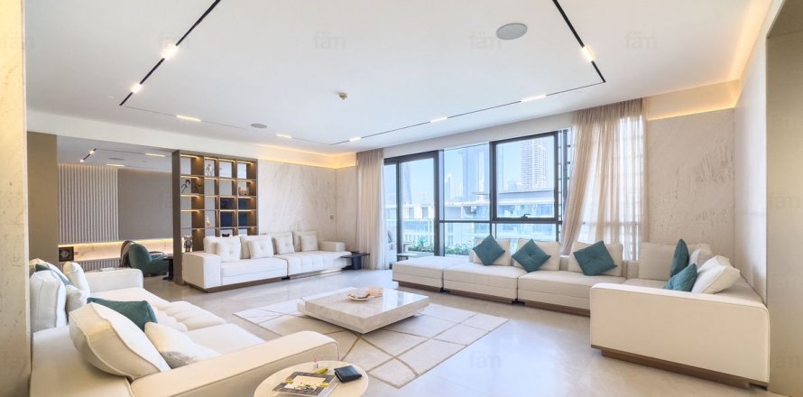 Střešní byt v Al Wasl, Dubai, SAE 4 ložnice, 549 m² Č.: 612346