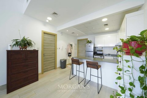Apartment in Jumeirah Village Circle, Dubai, UAE 1 bedroom, 69.5 sq.m. № 610815 - photo 4