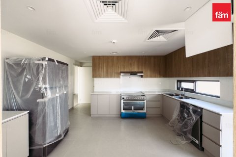 Dubai、UAE にあるヴィラ販売中 5ベッドルーム、370.3 m2、No691189 - 写真 3